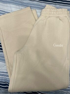 Comfrt Beige Fleece Sweatpants - Soft Neutral Loungewear